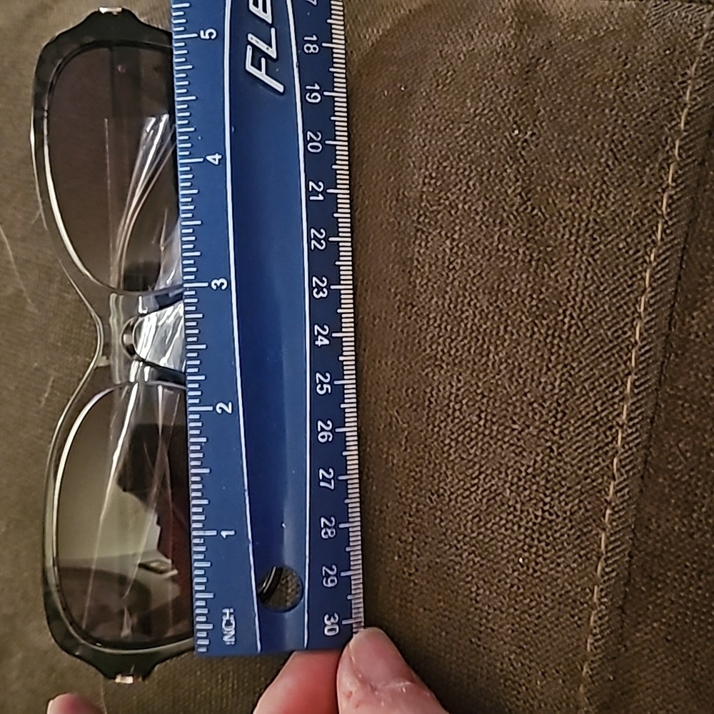 Coach sunglasses **NEW!** - Picture 9 of 9